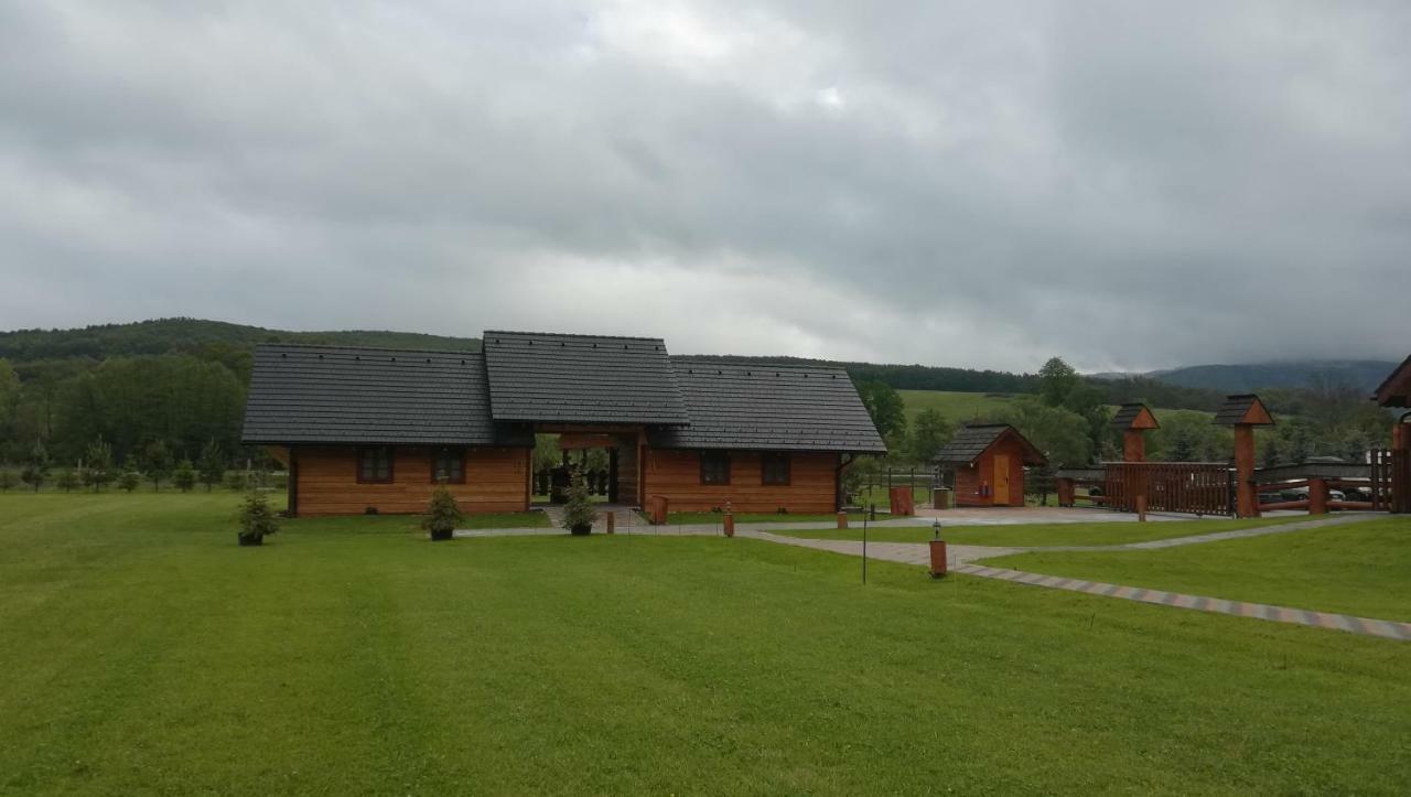 Hotel Camp Pacho à Prievidza Extérieur photo